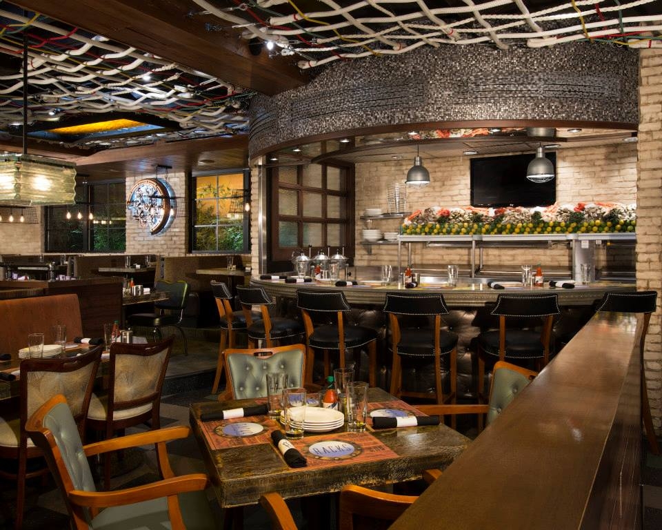 Racks Fish House & Oyster Bar | Downtown Delray Beach